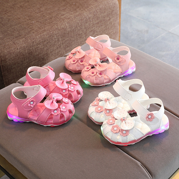 Baby girls Light sandals – e24.com.bd